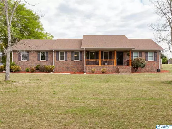 2695 Old Big Cove Road, Owens Cross Roads, AL 35763