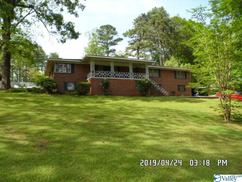 Gadsden, AL 35904,2001 Ray Avenue