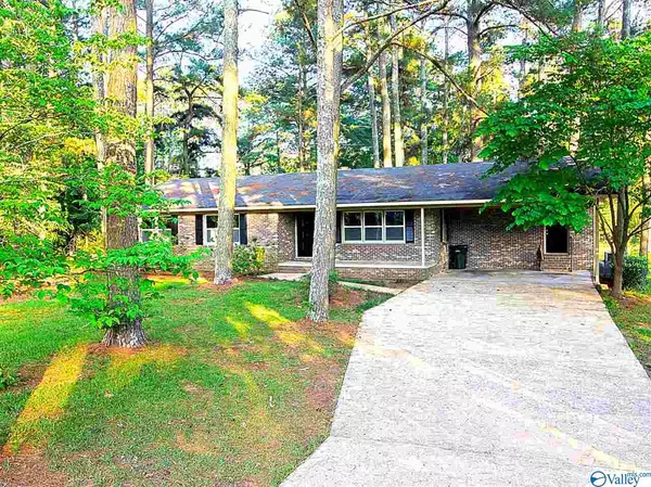 425 Campground Circle, Scottsboro, AL 35769