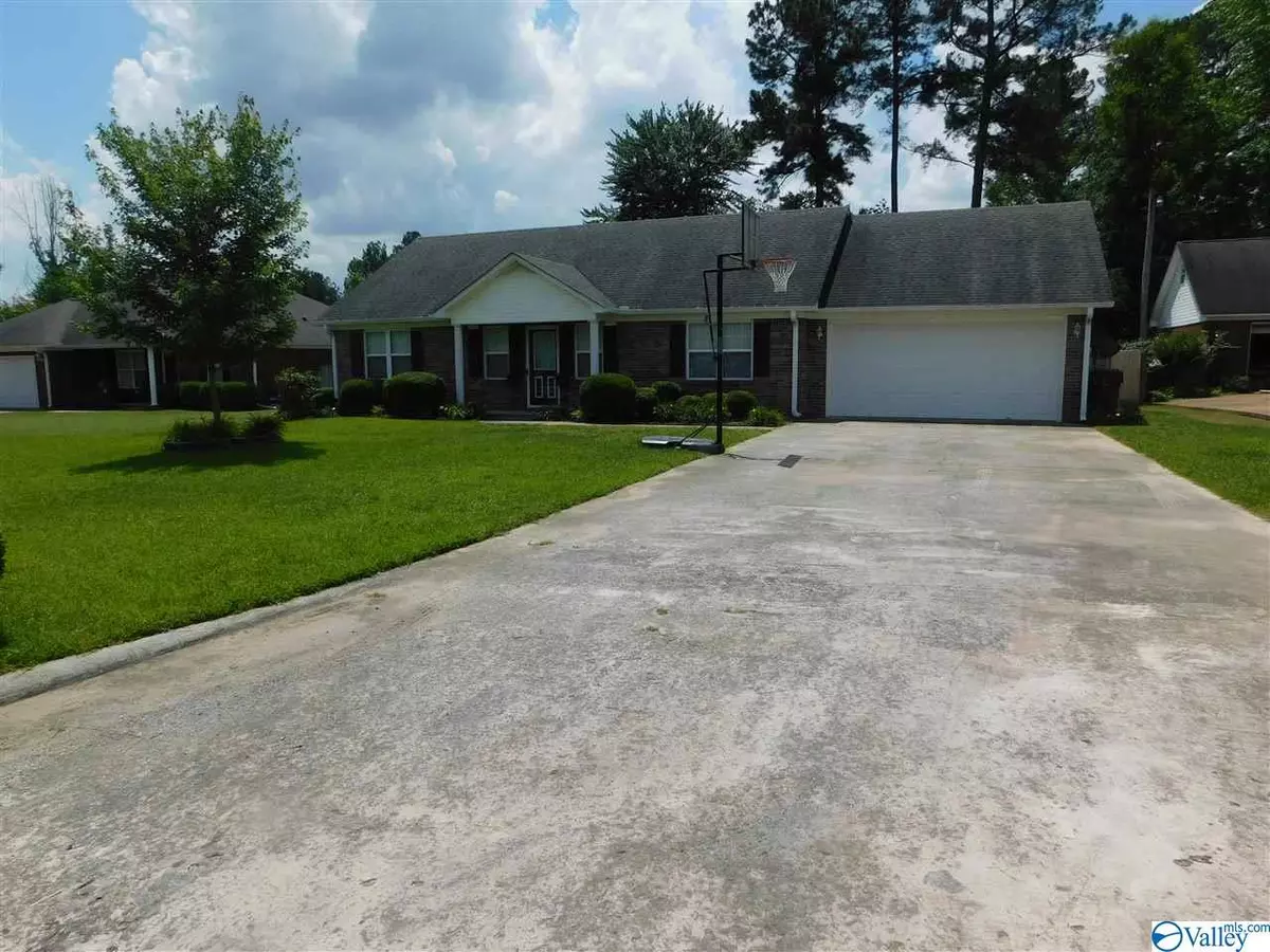 Hartselle, AL 35640,1108 Cottonwood Place