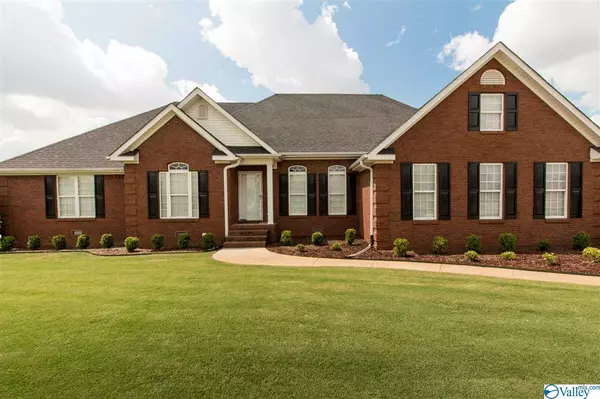 24611 Lisa Drive, Athens, AL 35613