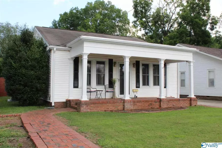 510 N Madison Street, Athens, AL 35611