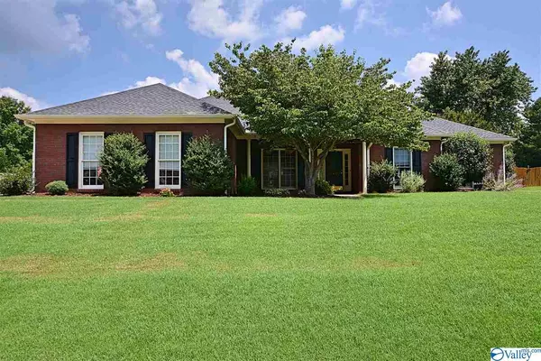 141 Foxridge Drive, Harvest, AL 35749