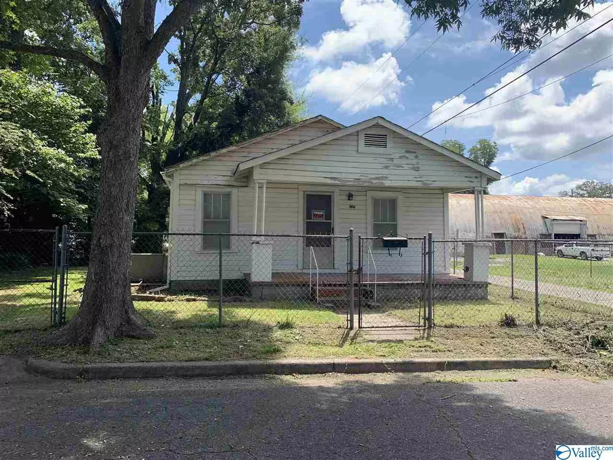 Gadsden, AL 35901,105 N Burns Street