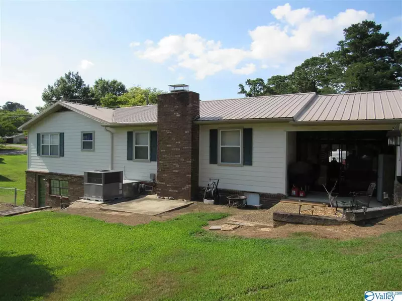 4905 Elizabeth Street, Guntersville, AL 35976