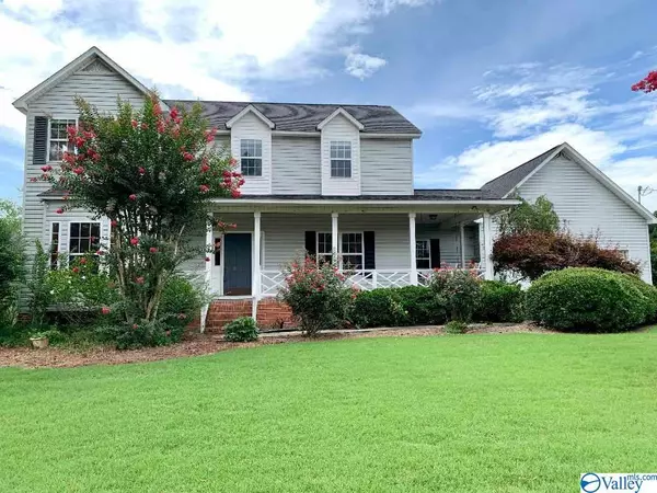 204 Windsor Lane, Rainbow City, AL 35906