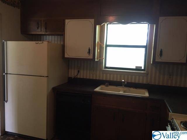 Madison, AL 35758,121 Woodlawn Drive