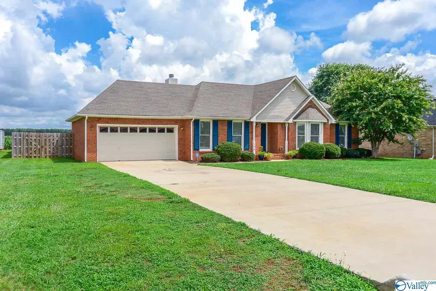 130 Canopy Road, Hazel Green, AL 35750