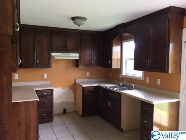 Lester, AL 35647,11441 Bud Bates Road