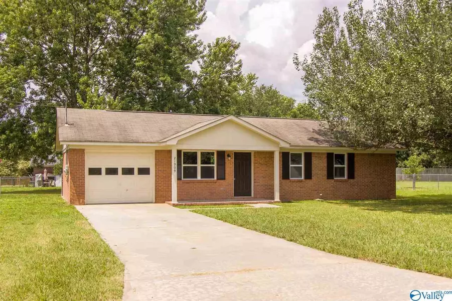 21909 Hickory Hill Lane, Athens, AL 35613