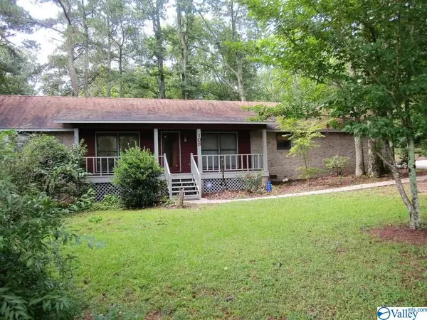 108 Mountain Oaks Drive, Gurley, AL 35748