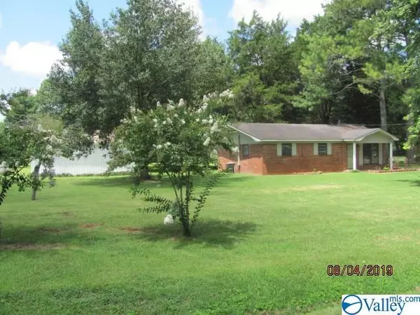 176 Macon Road, Hazel Green, AL 35750