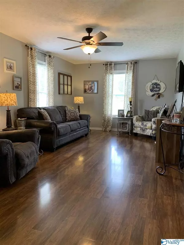 Lester, AL 35647,11971 Little Coffman Road