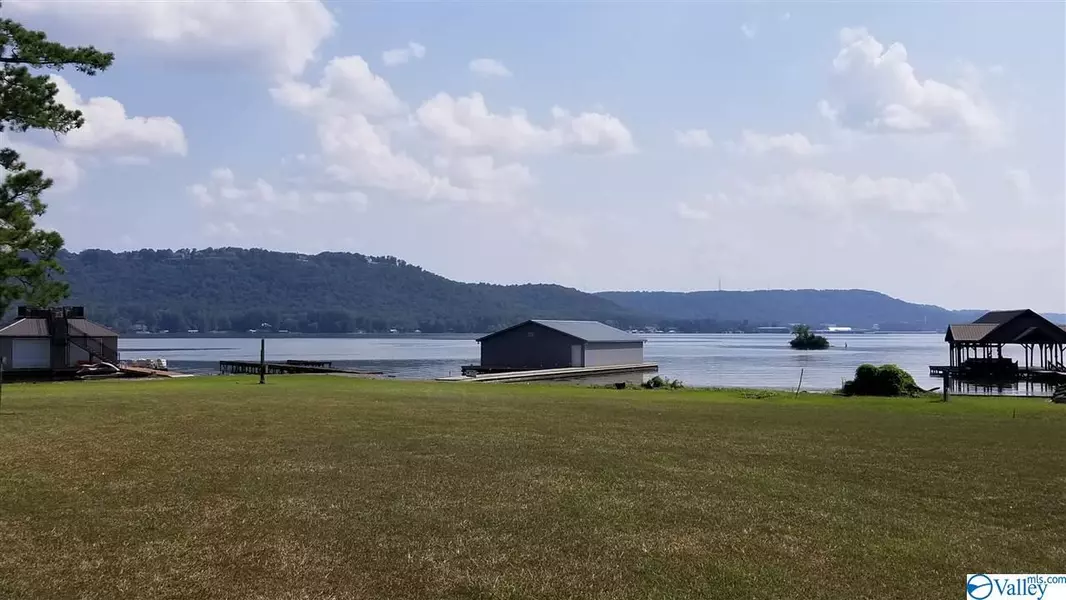 107D Pine Dale Drive #Slip #D, Guntersville, AL 35976