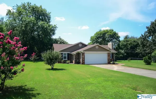 102 Oxford Drive, Meridianville, AL 35759