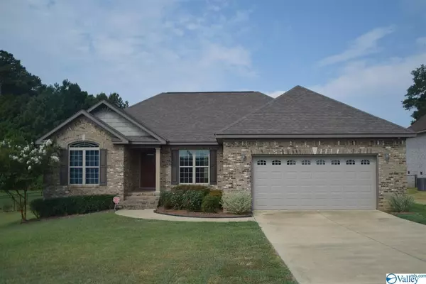 141 Creekside Circle, Gadsden, AL 35901