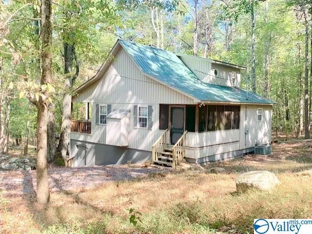 Mentone, AL 35984,17930 Scenic Highway 89