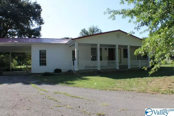 5771 County Road 84, Danville, AL 35619