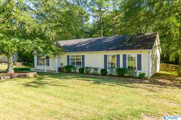 215 Buffalo Creek Drive, Toney, AL 35773