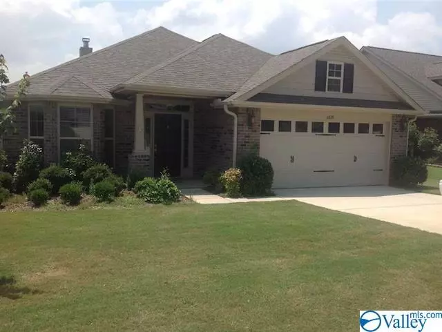 6820 Wintercrest Way, Owens Cross Roads, AL 35763