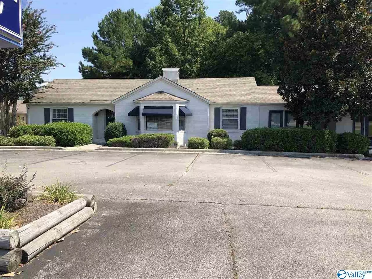 Owens Cross Roads, AL 35763,6407 Highway 431 S