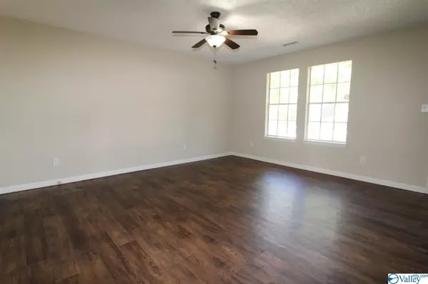 Remlap, AL 35133,942 Ridgewood Drive