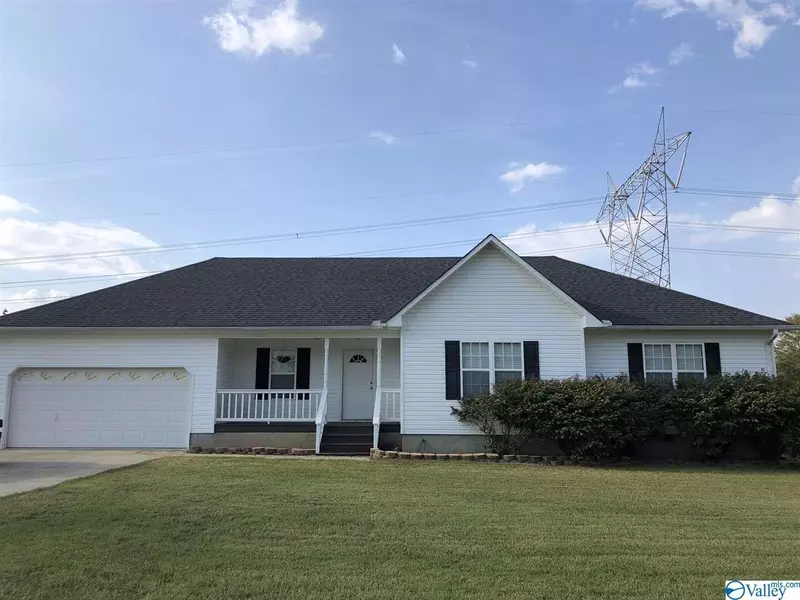 317 Land Circle, Albertville, AL 35950