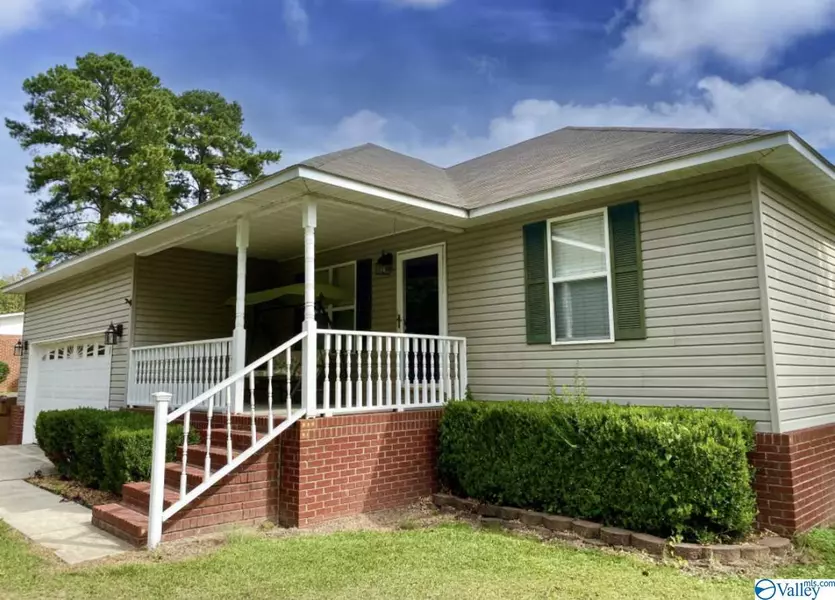 2006 Bailey Street, Hartselle, AL 35640