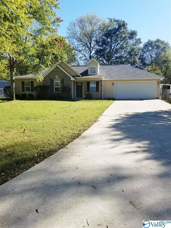 Gadsden, AL 35904,108 Buena Vista Circle