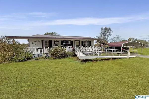 288 Harlow Drive, New Market, AL 35761