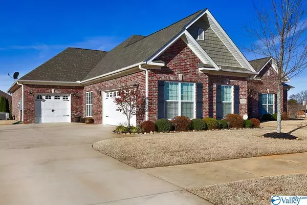 Madison, AL 35758,100 Cresthaven Drive