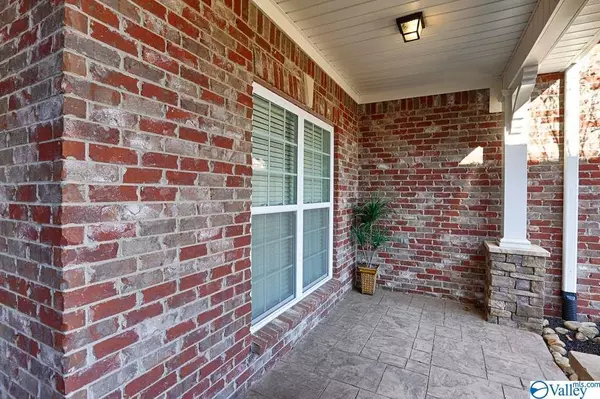 Madison, AL 35758,100 Cresthaven Drive