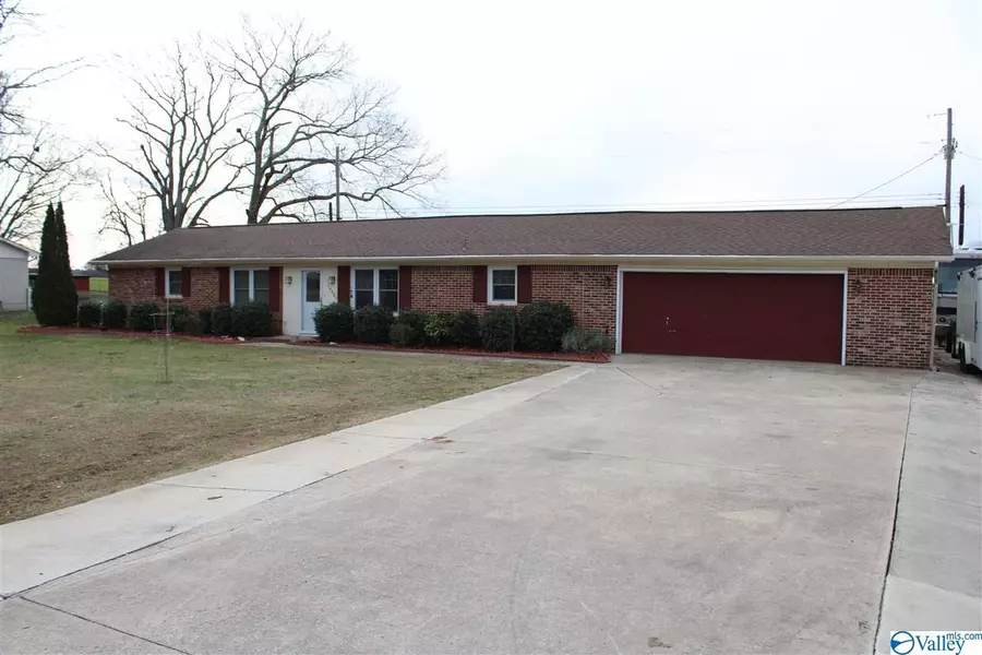 16665 Jay Street, Athens, AL 35611