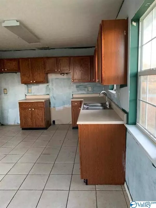 Deatsville, AL 36022,57 New Harmony Road