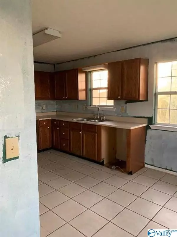 Deatsville, AL 36022,57 New Harmony Road