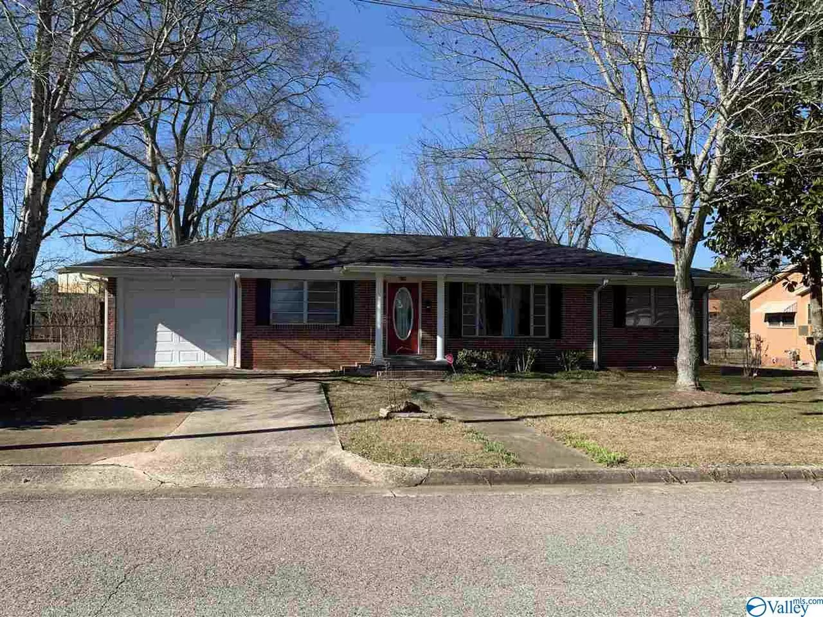 Gadsden, AL 35903,619 Crestview Drive