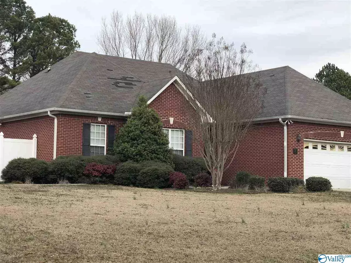 Moulton, AL 35650,282 Betty Street