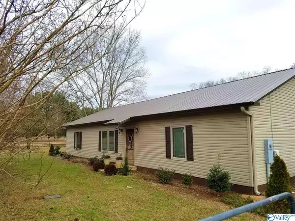 254 Johnson Avenue NE, Hanceville, AL 35077