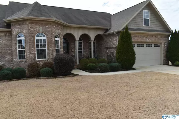 368 Northlake Drive, Meridianville, AL 35759