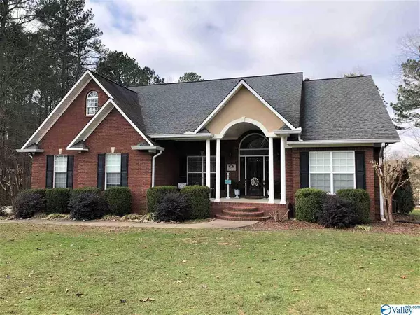 590 Smalley Drive, Arab, AL 35016