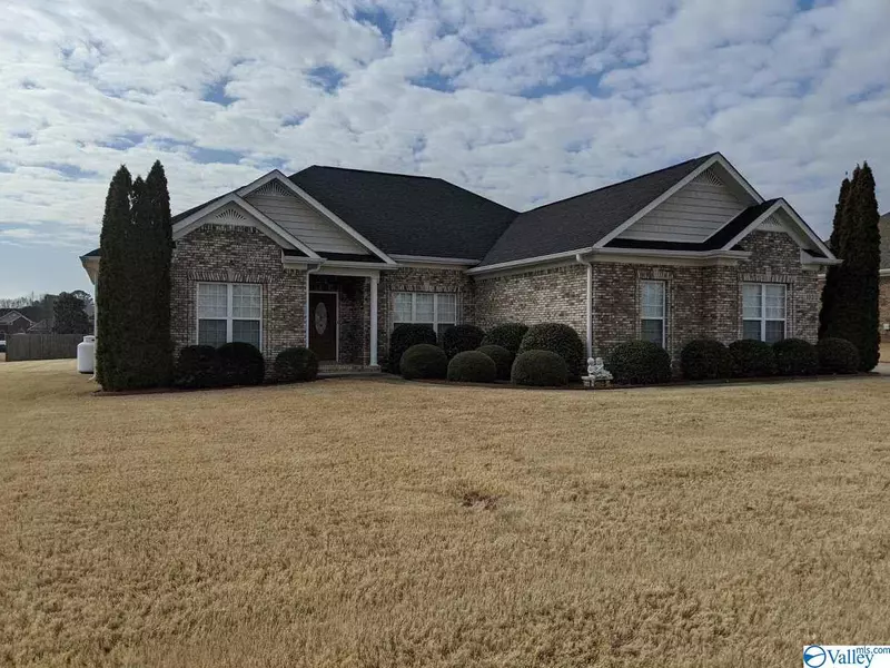 102 Bentridge Drive, Meridianville, AL 35759