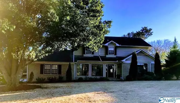 2309 Greenwood Drive SE, Decatur, AL 35601