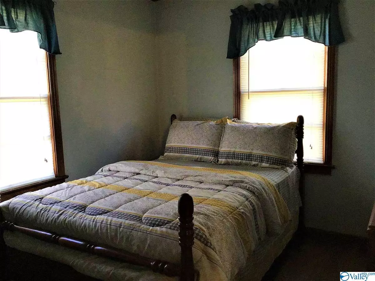 Attalla, AL 35954,512 Fayette Street