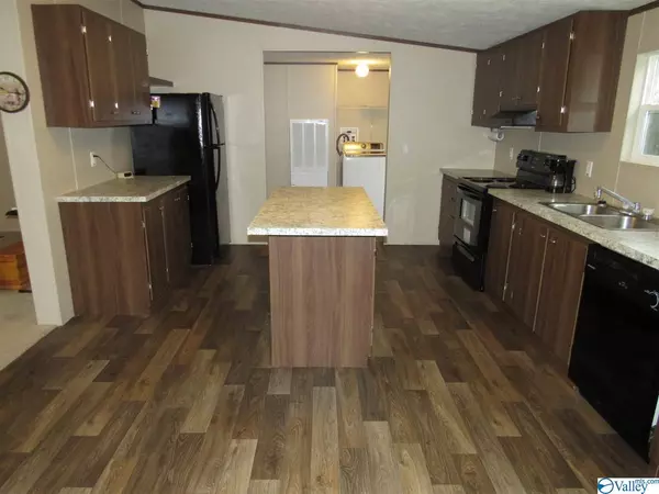 Harvest, AL 35749,139 E Highlander Road