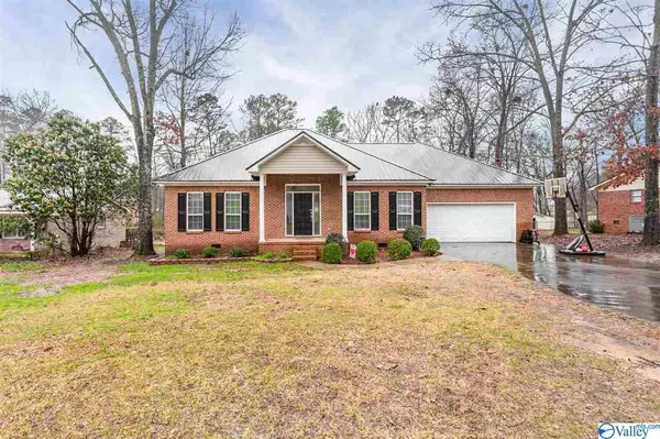 1837 Sheila Avenue, Southside, AL 35907