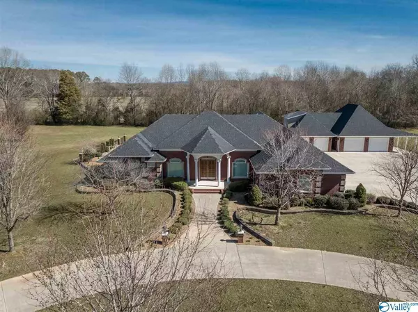 1450-B Elkwood Section Road, Hazel Green, AL 35750