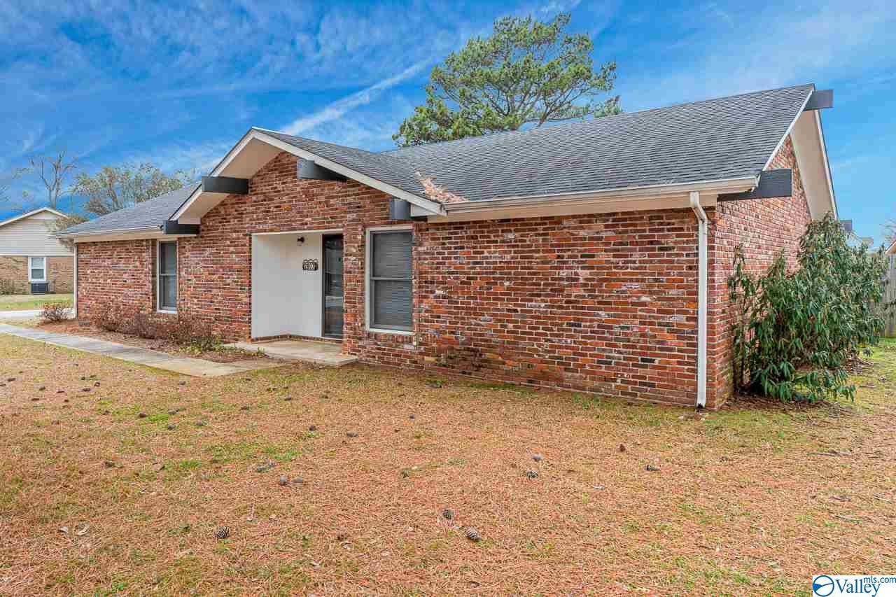 2807 Montrose Drive SW, Decatur, AL 35603