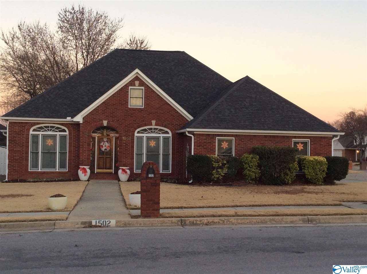 1502 Oak Lea Road, Decatur, AL 35603