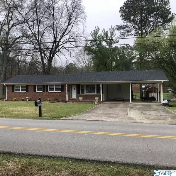 804 Colonial Drive NE, Arab, AL 35016