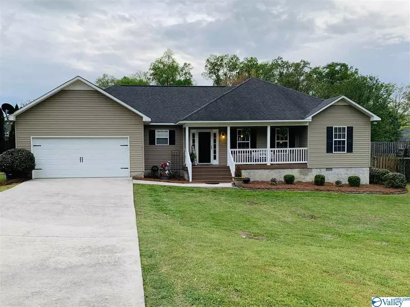 108 Plantation Drive, Albertville, AL 35951